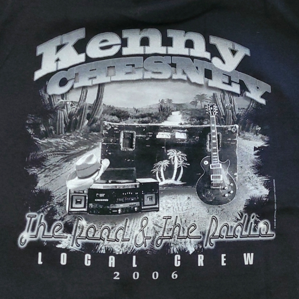 Kenny Chesney the road & the radio shirt